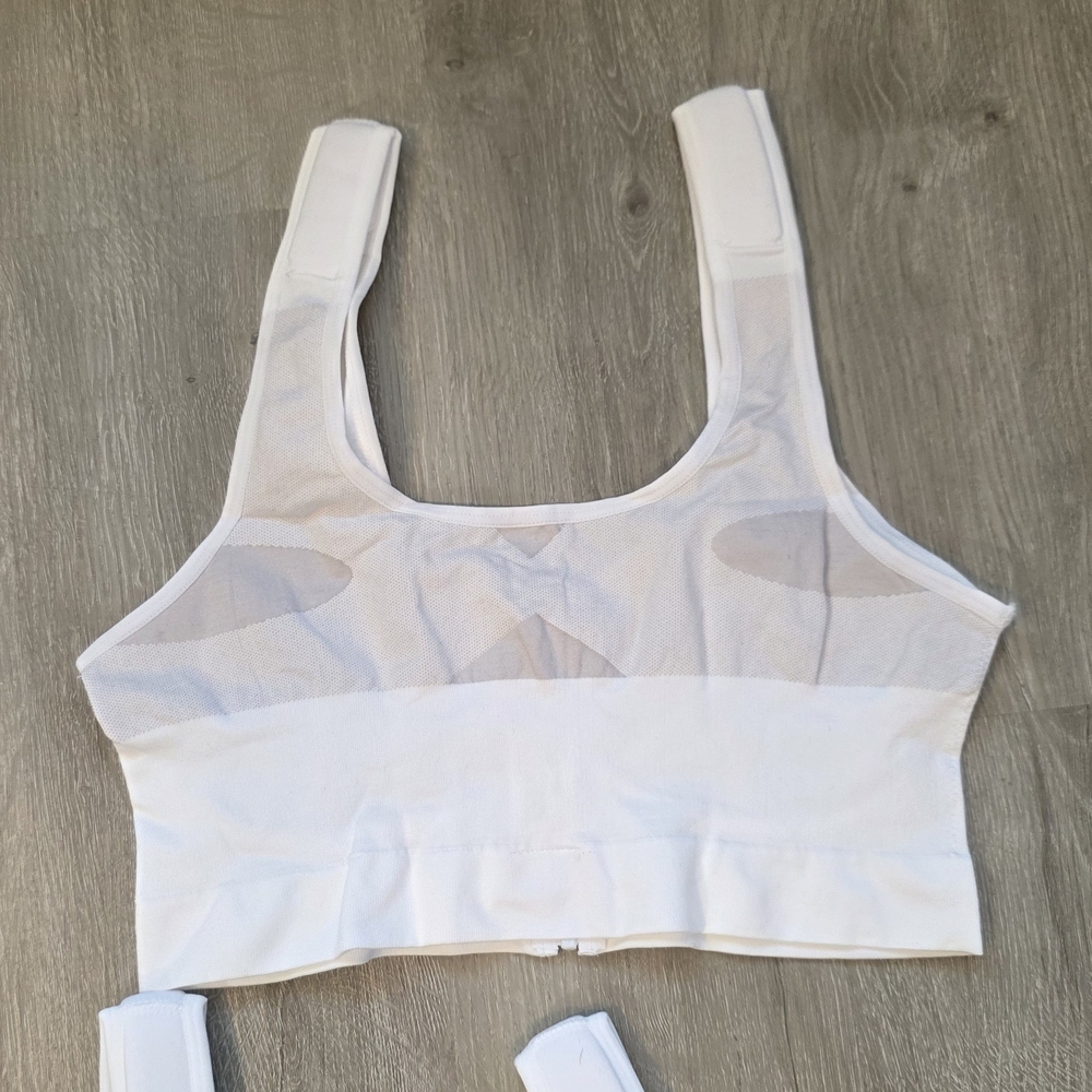 Easy Comfort Bra Lot - 1 - XL Cooling Zip Shaper. 2 - XXL Therapeutic Zip Front - Picture 7 of 10